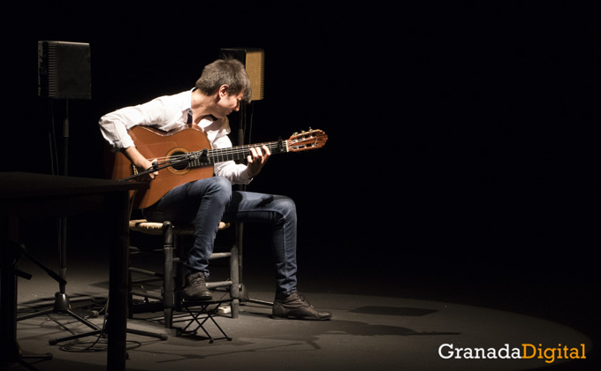 david-carmona-guitarrista-guitarra-flamenco