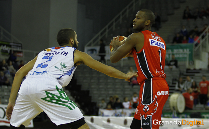 PARTIDO ENTRE EL FUNDACION CB GRANADA Y EL CLUB BALONCESTO ZAMORA, CORRESPONDIENTE A LA JORNADA NUMERO 9 DE LA TEMPORADA 2016/17 DE LA LIGA LEB PLATA, DISPUTADO EN EL PALACIO DE DEPORTES DE GRANADA (ANDALUCIA,ESPAÑA)