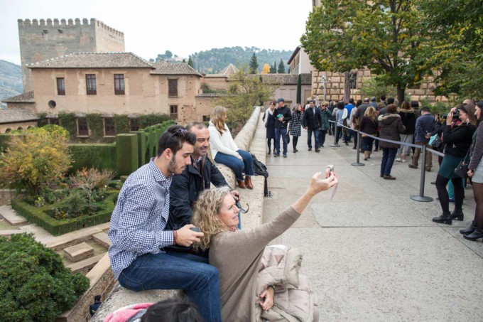 puertas-abiertas-alhambra-turistas