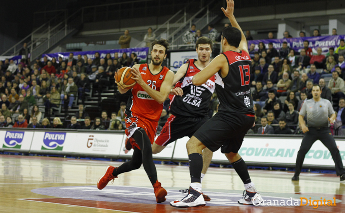 PARTIDO ENTRE EL FUNDACION CB GRANADA Y EL CLUB BALONCESTO CIUDAD DE VALLADOLID, CORRESPONDIENTE A LA JORNADA NUMERO 15 DE LA TEMPORADA 2016/17 DE LA LIGA LEB PLATA, DISPUTADO EN EL PALACIO DE DEPORTES DE GRANADA (ANDALUCIA,ESPAÑA)