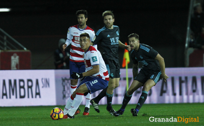 PARTIDO ENTRE EL GRANADA CLUB DE FUTBOL Y LA REAL SOCIEDAD DE SAN SEBASTIAN, CORRESPONDIENTE A LA JORNADA NUMERO 16 DE LA TEMPORADA 2016/17 DE LA LIGA SANTANDER DE PRIMERA DIVISON EN ESPAÑA, DISPUTADO EN EL ESTADIO DE LOS CARMENES DE GRANADA (ANDALUCIA,ESPAÑA)