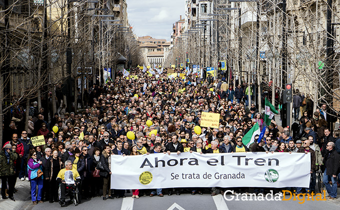 Manifestacion AVE Ferrocarril febrero 12017 marea amarilla (1)