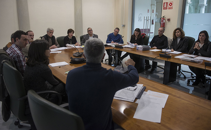 Reu.Seguridad junta edificio caleta