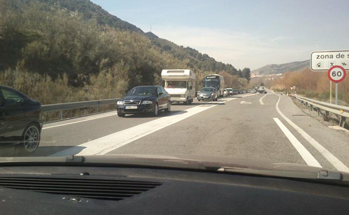 carretera-sierra-trafico