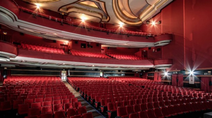 cine-auditorio-teatro-asientos