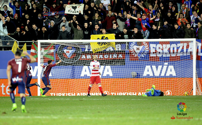 eibar granada 2017 gol enrich ochoa gaston silva