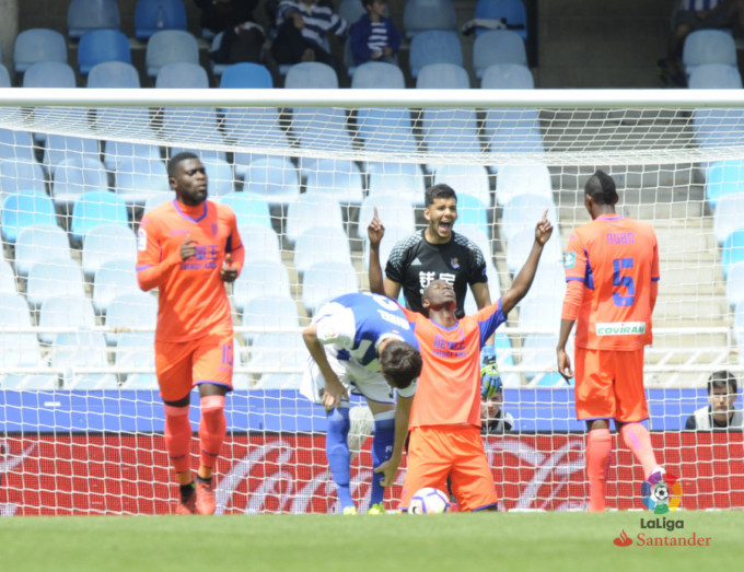 adrian-ramos-celebracion-gol