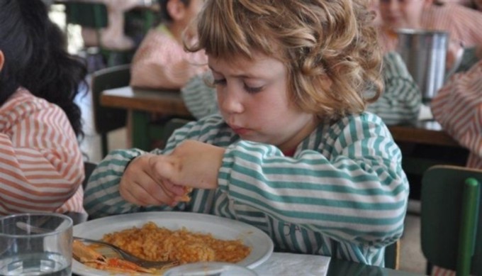 infancia-colegio-almuerzo