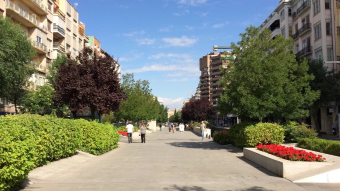 avenida de la constitucion granada capital