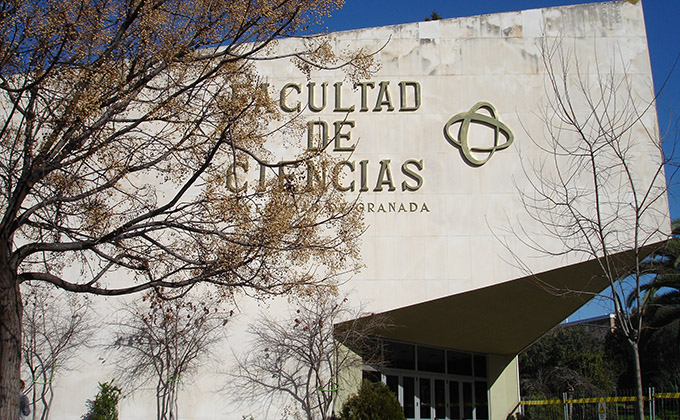 Facultad_de_Ciencias_de_Granada_c1bce