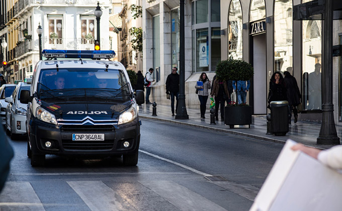 Policia-Nacional-Furgon-CarlosGil-5