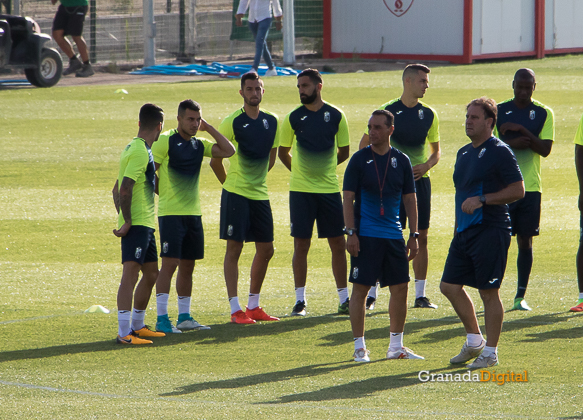 Granada CF pretemporada 2017 primer entreno-11 oltra