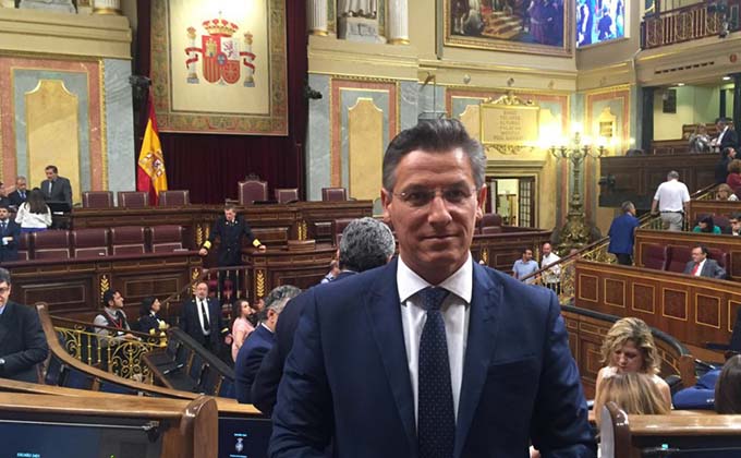 Luis Salvador en el Congreso de Los Diputados