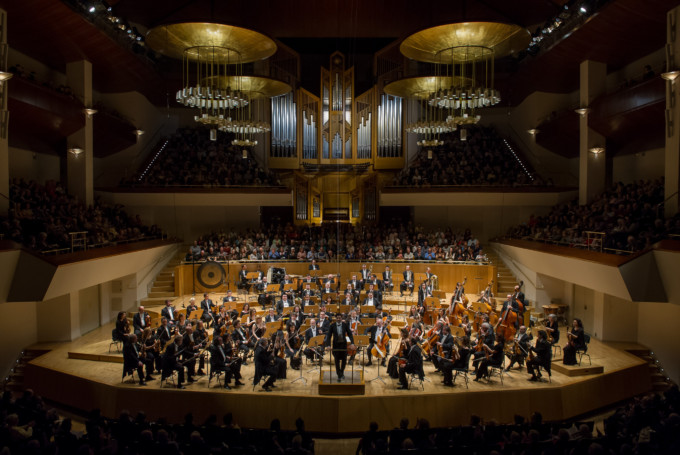 OCNE 15-16. CONCIERTO 15. DAVID AFKHAM. MITSUKO UCHIDA