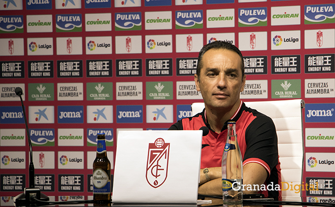 2017-08-08 Granada CF Malaga CF Trofeo Ciudad de Granada presentacion jose luis oltra