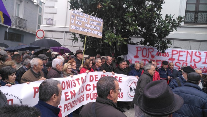 PENSIONES-CONCENTRACIÓN-PENSIONISTAS