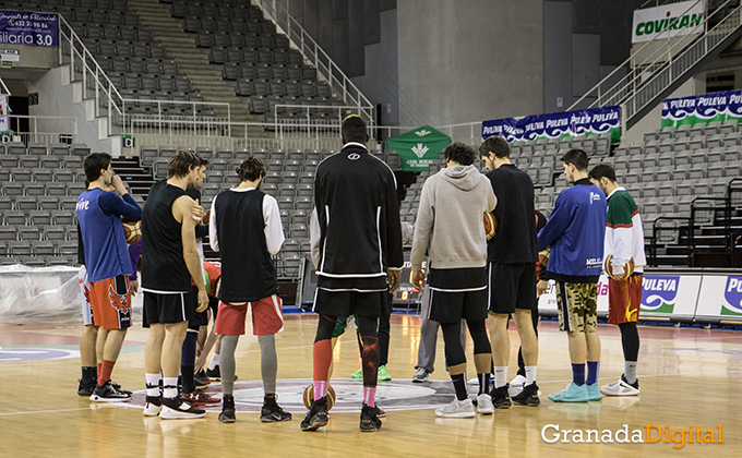 Entrenamiento Granada Baloncesto Coviran-4