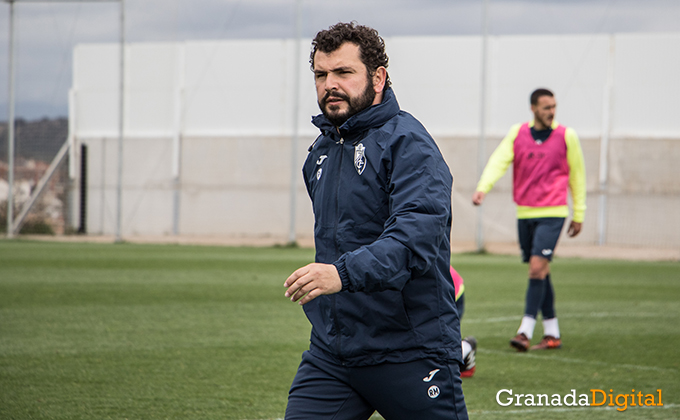 Entrenamiento Granada Club de Futbol B-40