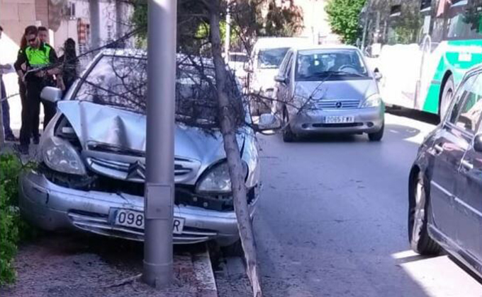 accidente coche armilla