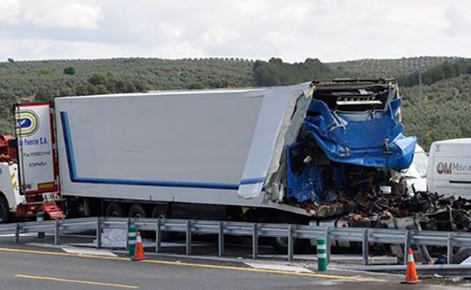 albolote-camion-accidente