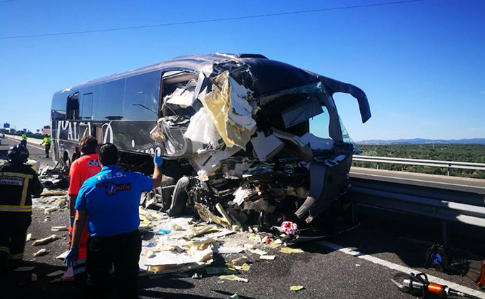 autobus accidente madrid granada bailen