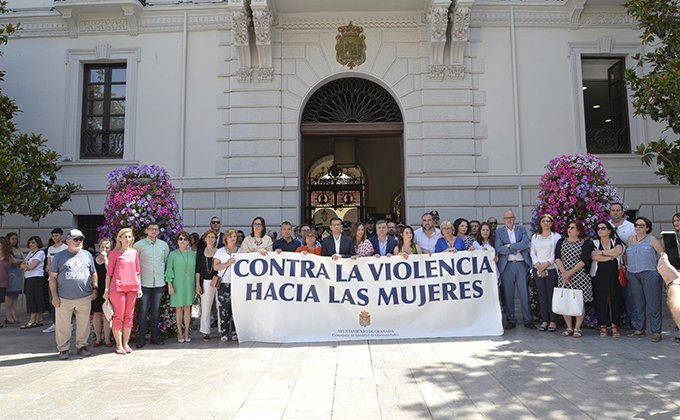 minutosilencioviolenciageneroguadahortuna3