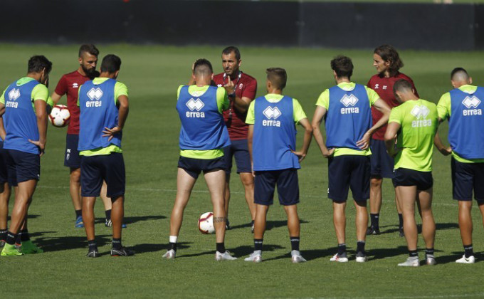 GRANADA-CF-ENTRENAMIENTO