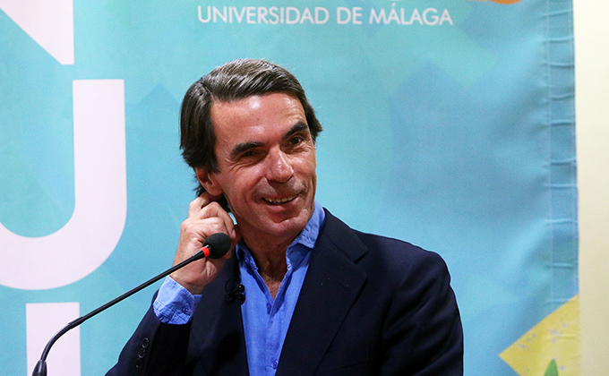 ENCUENTRO CON EL EXPRESIDENTE DEL GOBIERNO JOSÉ MARÍA AZNAR EN EL MARCO DE LOS CURSOS DE VERANO DE LA UNIVERSIDAD DE MÁLAGA (UMA)