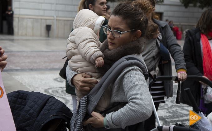 concentracion a favor de las madres en la plaza del carmen Foto Antonio L Juarez -9872