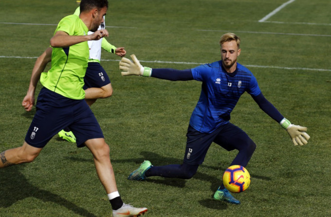 Aaron Escandell - Granada CF