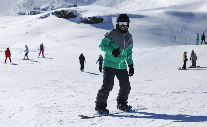 inicio de la temporada de esqui en la estacion de Sierra Nevada