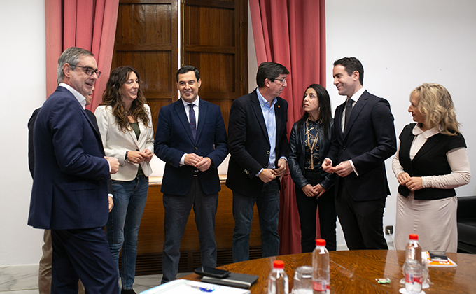 Reunión de representantes de PP-A y Ciudadanos en el marco de la negociación del gobierno para Andalucía. Juan Marín y Juanma Moreno.