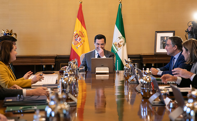 Primera reunión en el Palacio de San Telmo del Consejo de Gobierno de la Junta de Andalucía, presidido por  el presidente de la Junta de Andalucía,Juanma Moreno. En el Palacio de San Telmo.