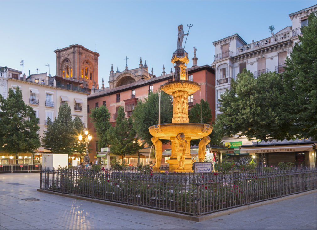 Granada - The Plaza Bib Rmabla square.