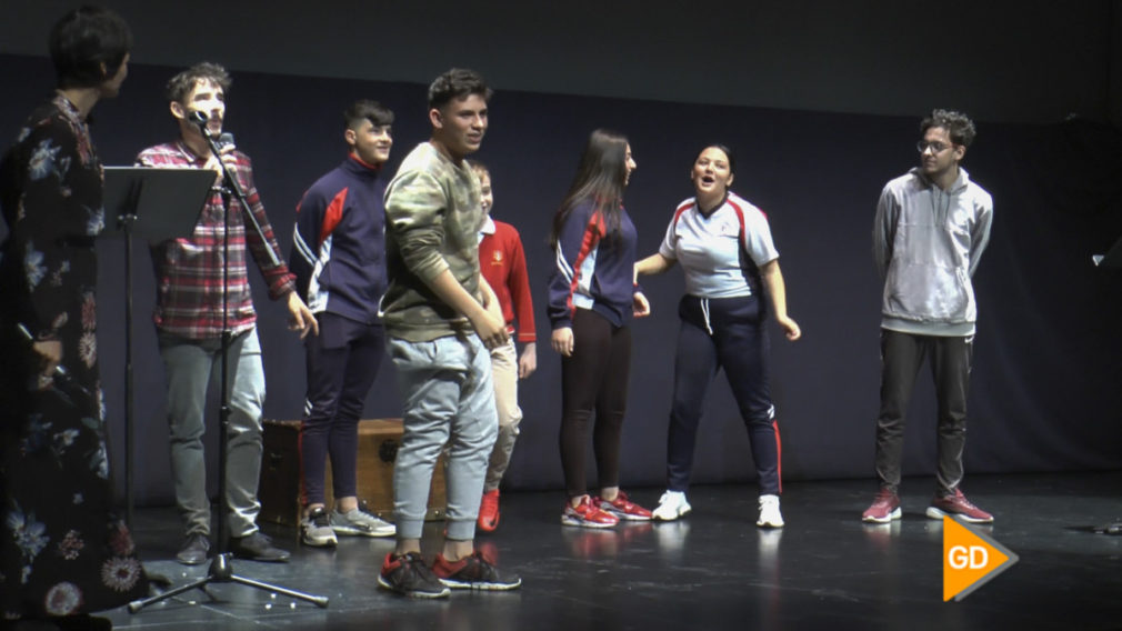Una compañía de teatro acerca los versos del Siglo de Oro a estudiantes a través del rap