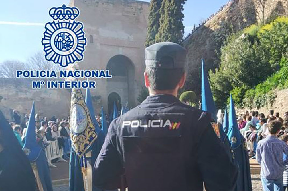 policia Semana Santa Granada