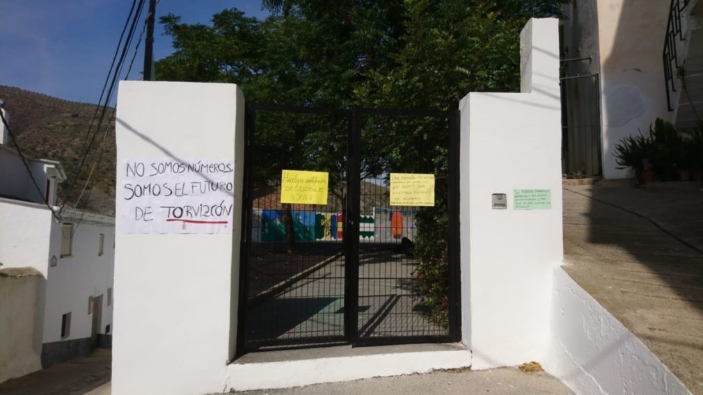 Huelga de alumnado en los colegios de Torvizcón y Bérchules