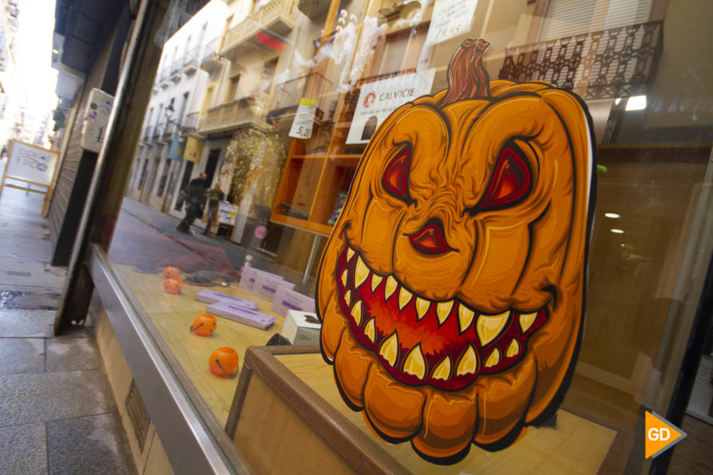 escaparates de Granada por Halloween