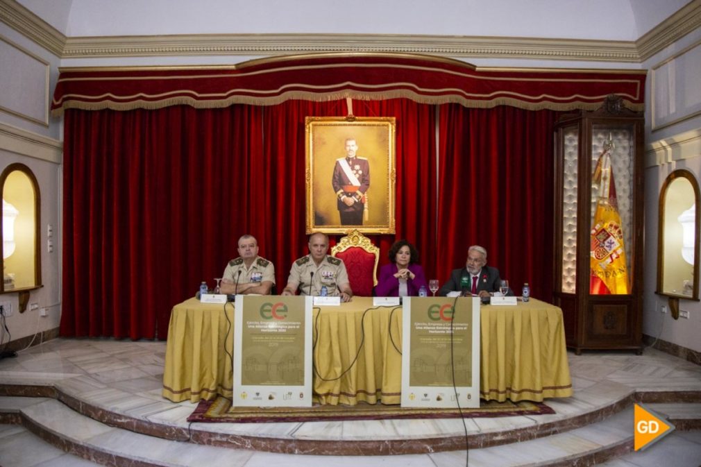 presentacion del congreso entre la UGR y el MADOC en Granada