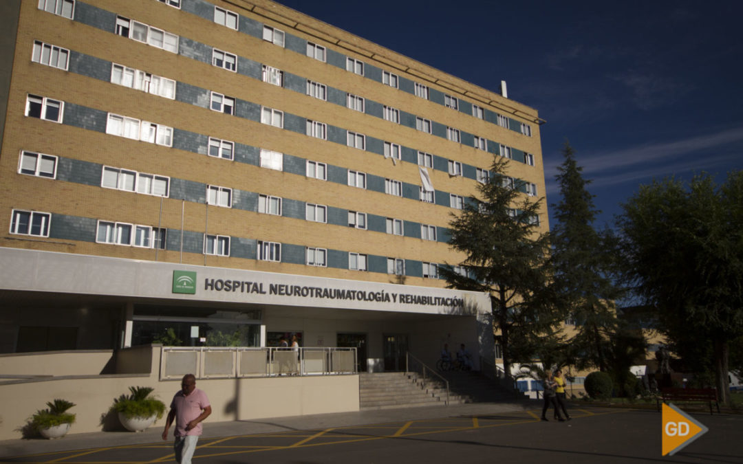 Continúa grave en la UCI la mujer apuñalada por su expareja en Armilla