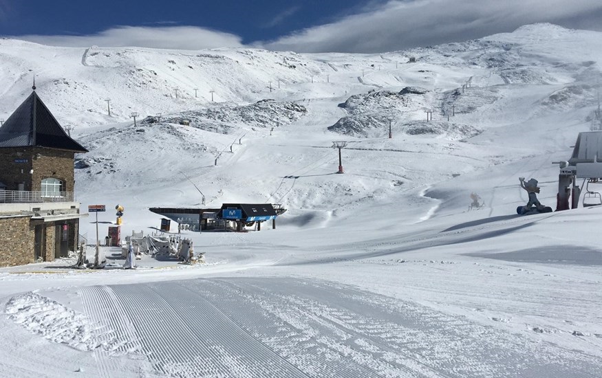 Granada.- Turismo.- Sierra Nevada confirma la apertura de su temporada invernal el próximo 23 de noviembre