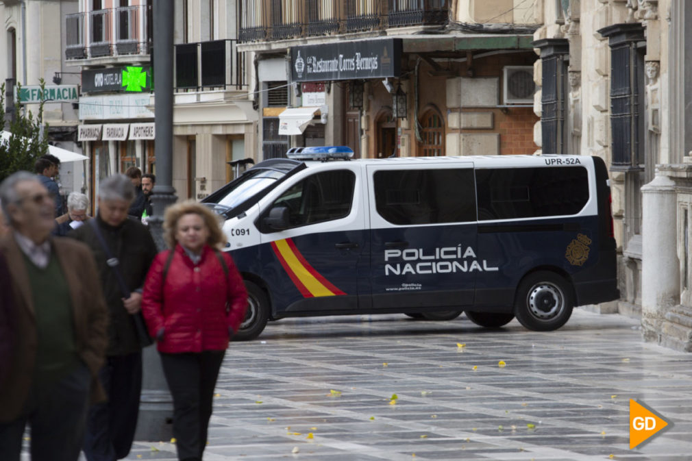 Foto Antonio L Juarez - Policia y Guardia civil en Granada-1