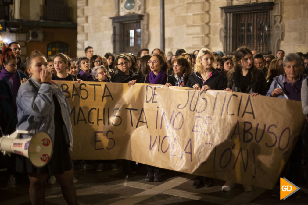 Protesta contra las manadas en Granada