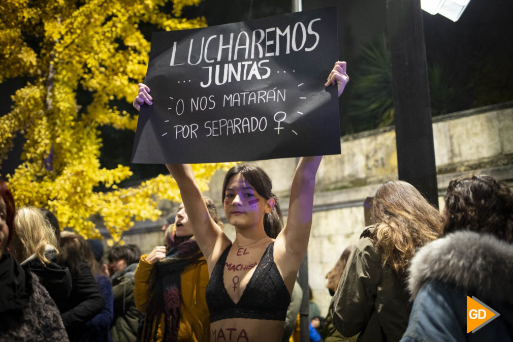manifestacion contra la violecia de genero 25N en Granada