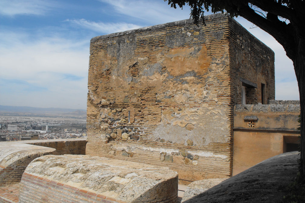 Granada.- La Alhambra abre en noviembre a visitas la torre nazarí de la Pólvora como espacio del mes
