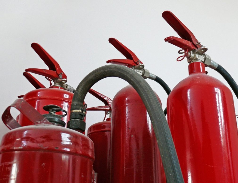 fire-extinguisher-1184298