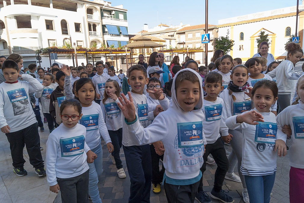 Granada.- Los escolares del colegio 'Padre Manjón' de Huétor Tájar recaudan 600 euros para investigar contra la leucemia