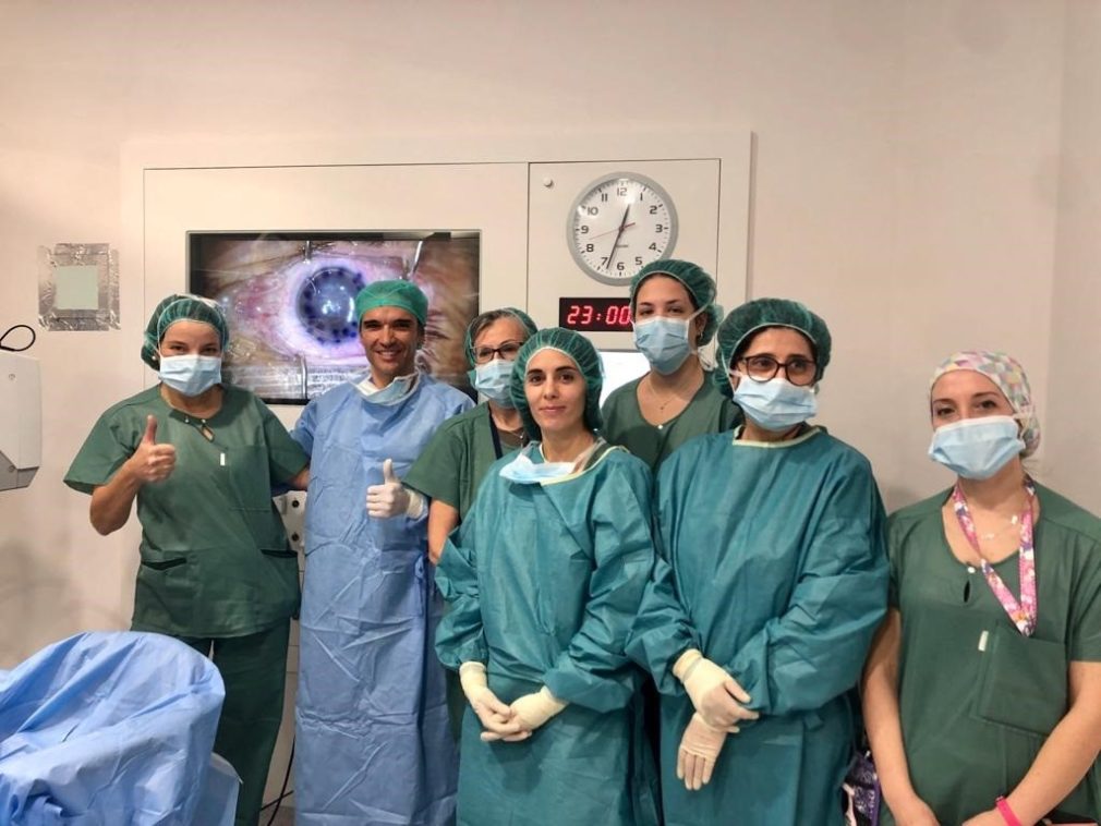 Granada.- El Hospital Virgen de las Nieves incorpora la técnica más novedosa y eficaz para trasplantes de córnea