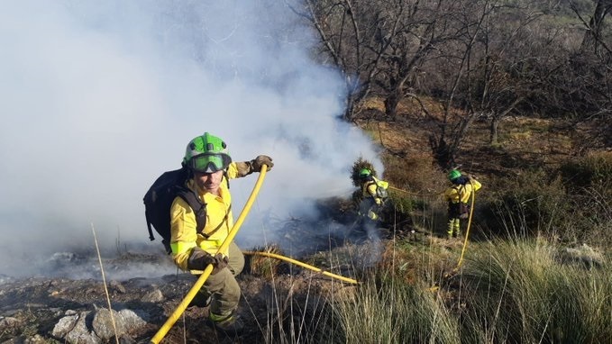 Granada.- Sucesos.- Estabilizado un incendio de vegetación baja declarado en la localidad de Cáñar
