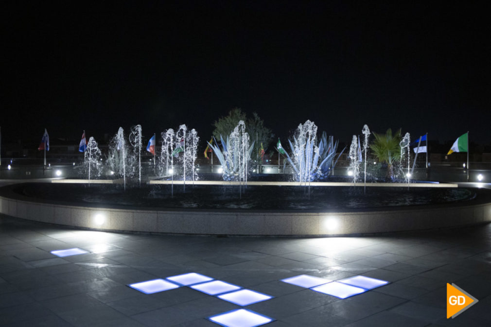 Encendido del alumbrado del palacio de congresos de Granada